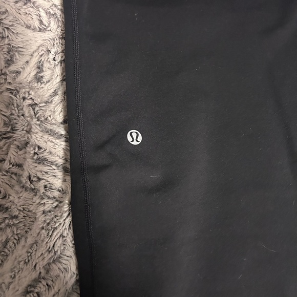 LULULEMON like new wide leg pant 6 - Picture 5 of 7
